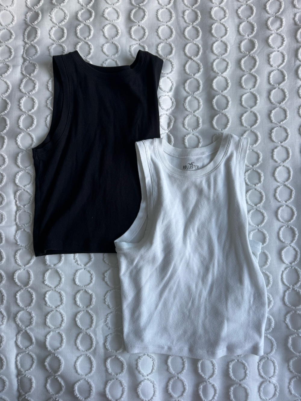 2 FOR 1 Hollister Tank Tops in Black & White